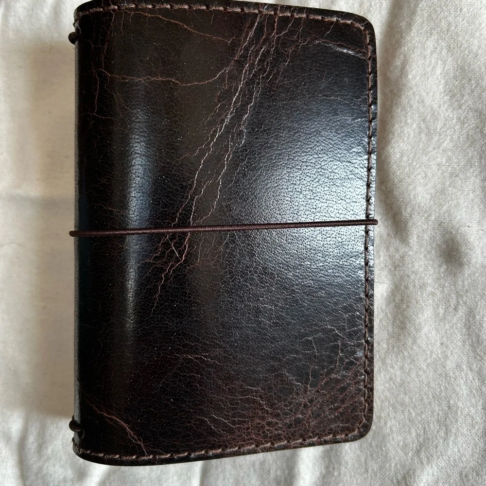 RARE Chic Sparrow Classic Dark Brown Maverick Passport - brand new!